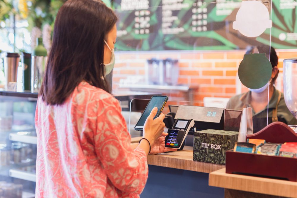 monitor bisnis dengan aplikasi POS